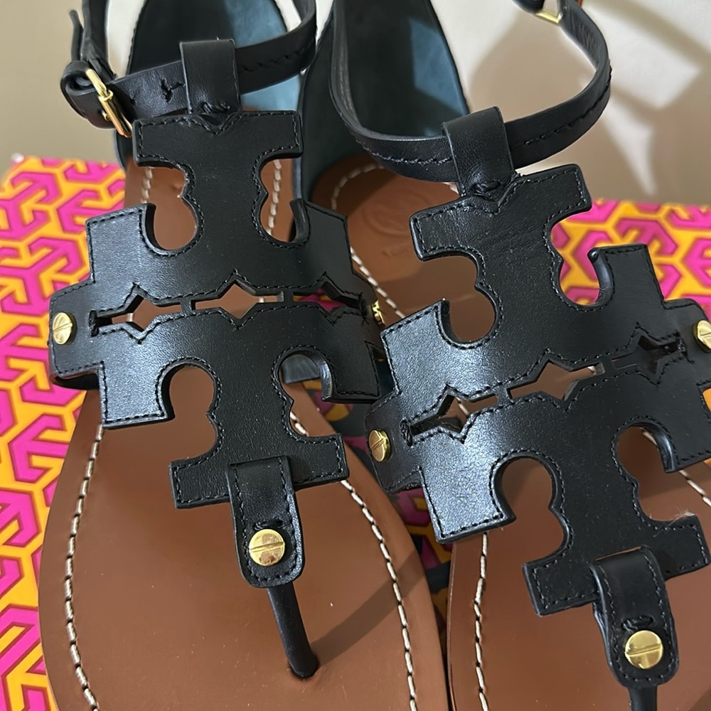 NWT Tory Burch Weston flat tbong